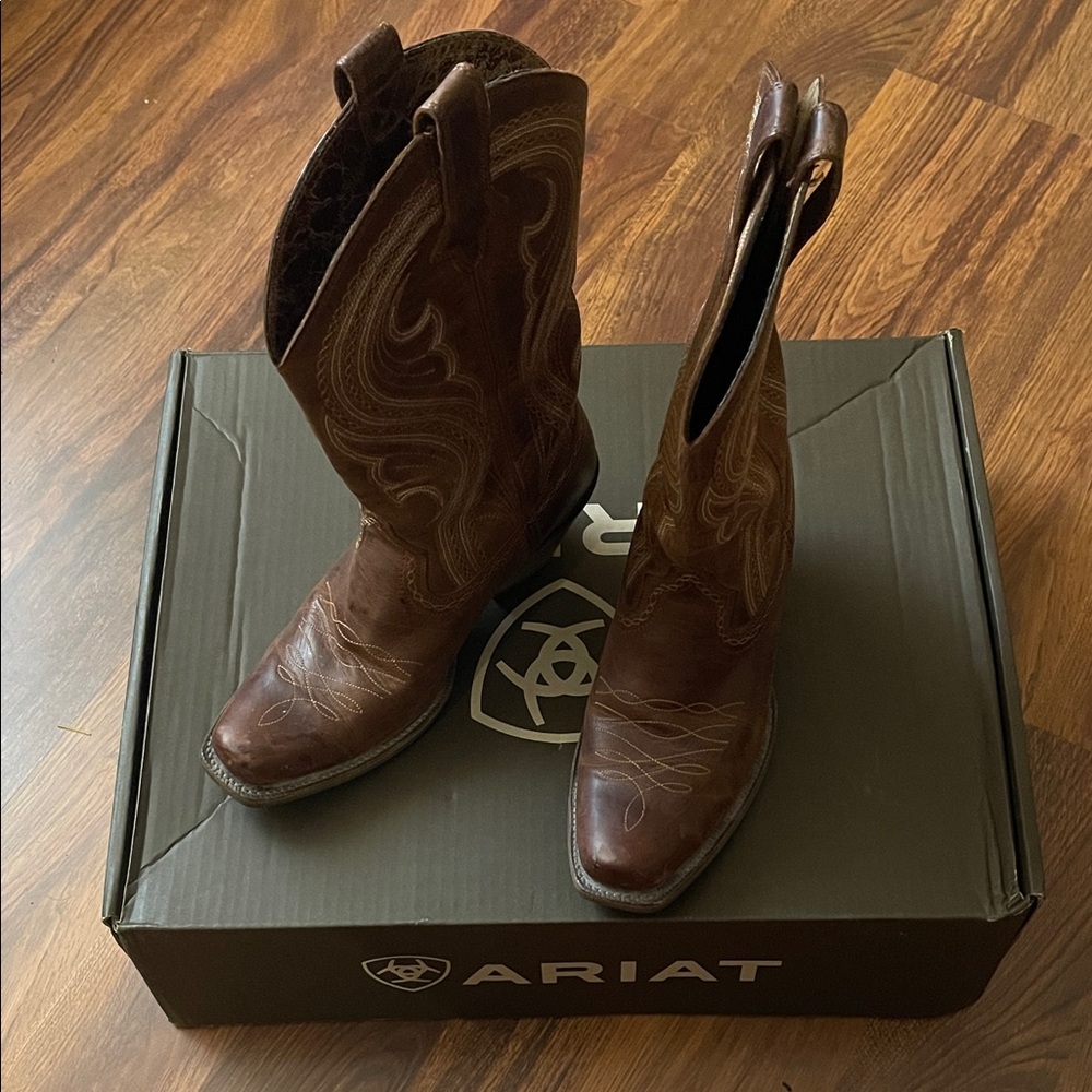 Ariat Women’s Rich Brown Western Boots